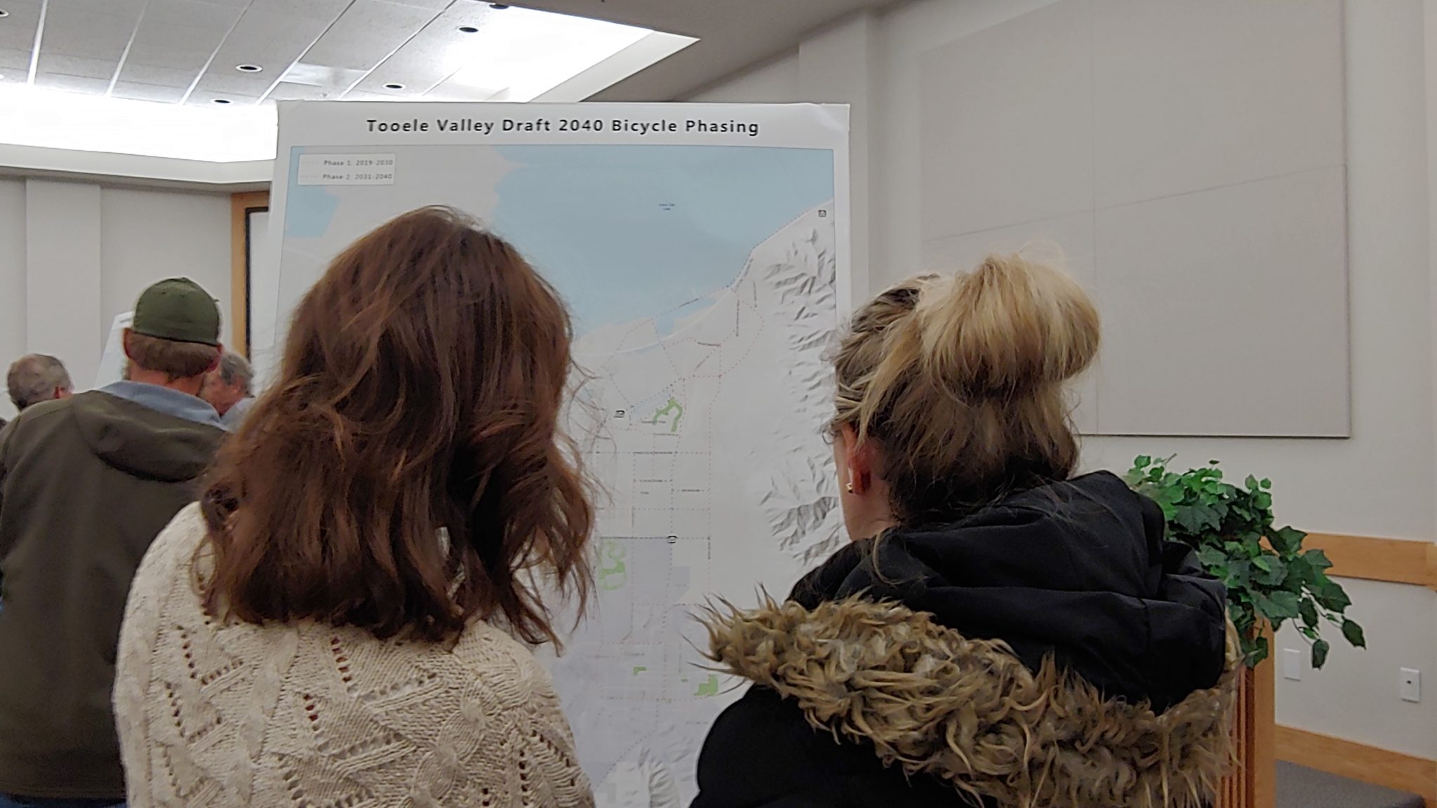 Featured image for “Citizens give input on future roadway plans”